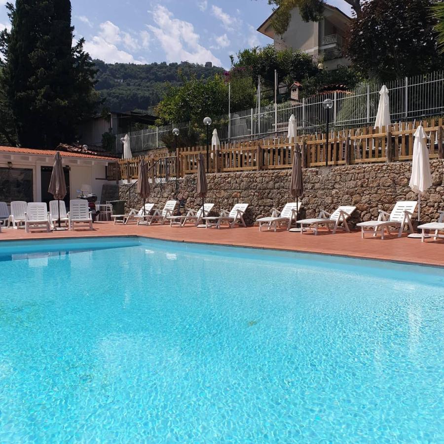 Villaggio Turistico Da Tonino Seglia San Bernardo Eksteriør billede